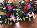 初盆祭壇の花.jpg