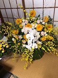 １祭壇の花.jpg
